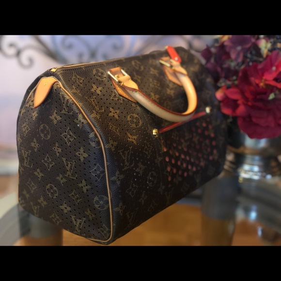 AUTHENTIC LV Perforated Speedy 30 LIMITED EDITION - Picture 6 of 8